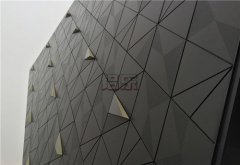 雙曲鋁單板生產(chǎn)廠(chǎng)家哪一個(gè)牌子好？怎么尋找完美雙曲鋁單板